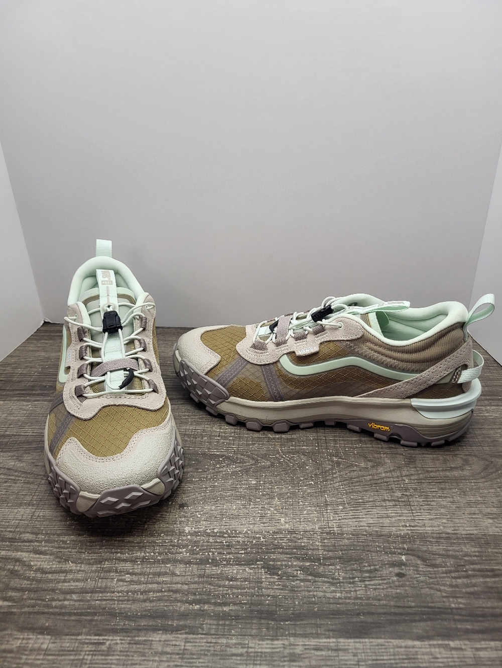 VANS MTE XS TREK EVO GREEN HIKING SHOES VIBRAM WOMEN'S 8.5 MEN 7 NEW